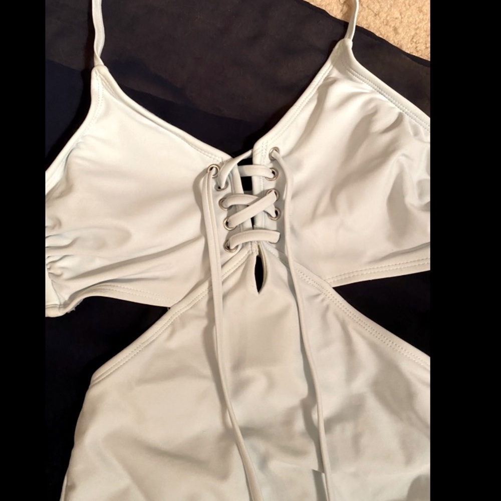 🆕NWOT One piece light blue bathing suit! 🩱🌊